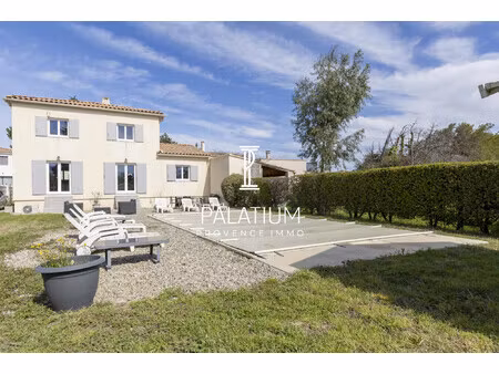 maison familiale ossature bois- 4 chambres- piscine- pélissanne