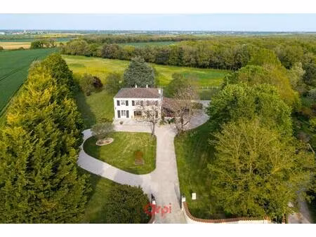 achat maison 7 pièces 178m² croix chapeau 17220