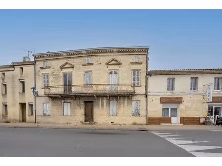 vente maison 8 pièces 200 m² à saint-médard-de-guizières (33230)  199 000 €