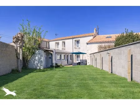 vente maison 6 pièces 120 m² à pont-l'abbe-d'arnoult (17250)  210 400 €