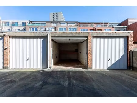 garage te koop in deurne