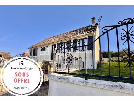 pavillon de 94 m² à estrees-saint-denis