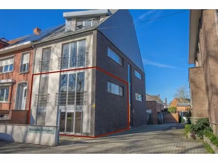 instapklaar duplex appartement met garage en buitenruimte in aarschot