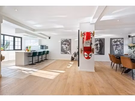 prachtig duplex appartement met eigen inkom  4 slaapkamers en terras in schilde