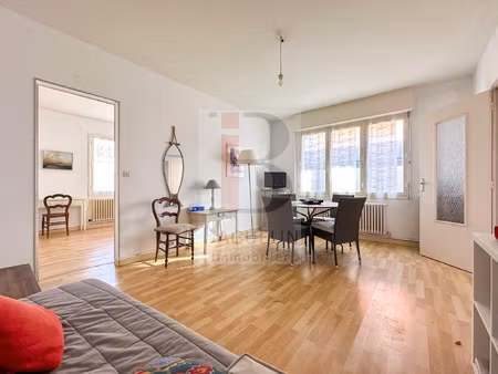 hyper centre  appt rdc t2 46m2 avec terrasse