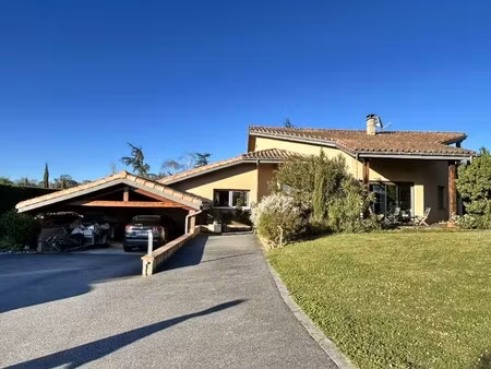 maison de luxe à vendre à aureville : 742 000 € | 232m²