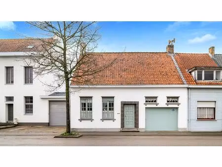 charmante woning met garage  zonnige tuin en wijnkelder in dudzele