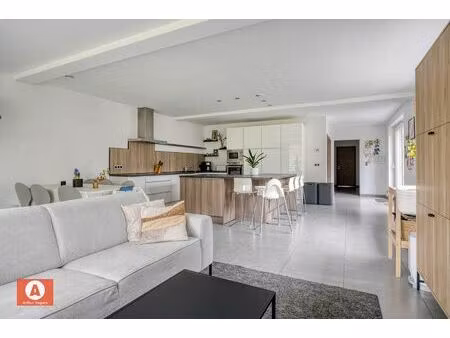 ruime  energiezuinige woning met 4 slaapk en groen zicht