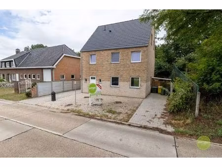 vrijstaande casco gezinswoning met 6 slaapkamers