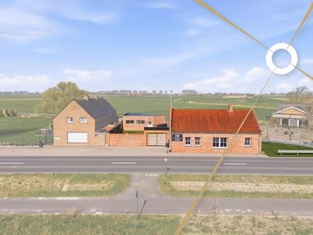 instapklare hoekwoning in het rustige leffinge!