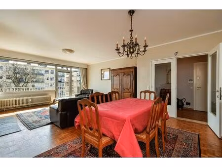 3-slpk appartement met ruim terras en autostaanplaats vlakbij te boelaerpark