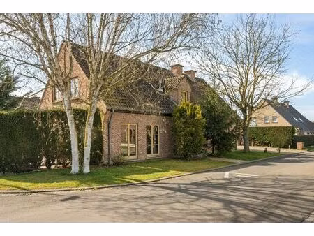 te renoveren villa in de verkaveling van de maagdenput met heel veel potentieel om er een 