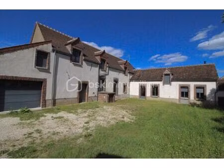 fermette de 210 m² à etigny