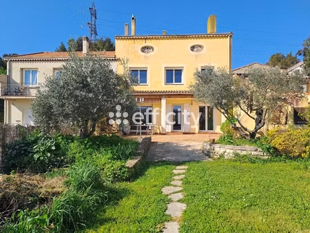 maison 6 pièces - 235 m²