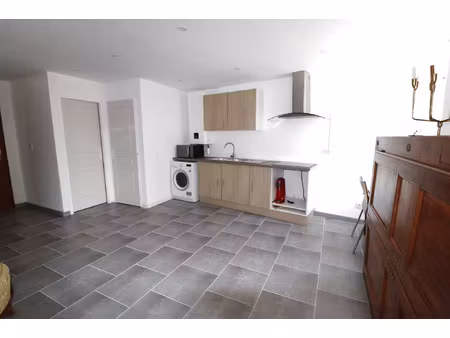 location appartement 2 pièces 38m² vaison la romaine 84110