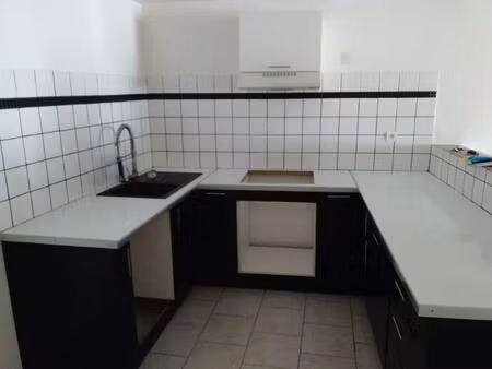 location appartement 3 pièces 79m² seillons source d argens 83470
