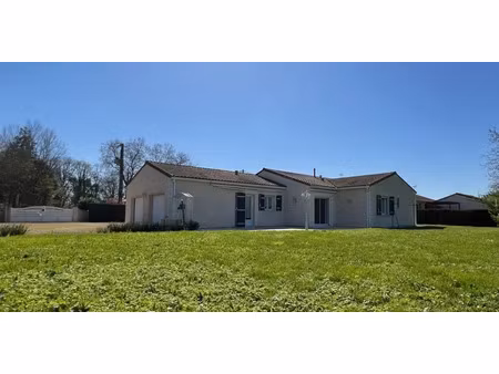 vente maison 6 pièces 115 m² à sainte-eanne (79800)  216 000 €
