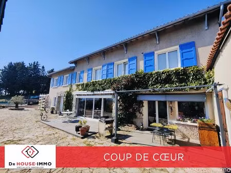 charmante maison familiale de 6 pièces avec jardin paysager et piscine à saint-donat-sur-l