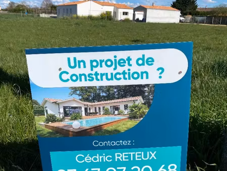 vente terrain 780 m² genouillé (17430)