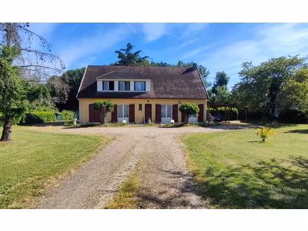 vente maison 8 pièces 187 m² à ménesplet (24700)  240 000 €