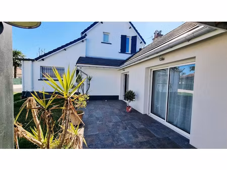 vente maison 5 pièces 130 m² à tarbes (65000)  249 000 €