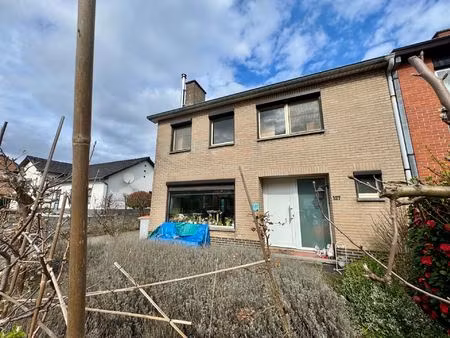 huis te koop in maasmechelen met 3 slaapkamers