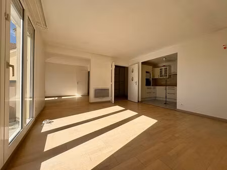 vente appartement 4 pièces  75.46m²  bures
