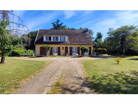 vente maison 8 pièces 187 m² ménesplet (24700)
