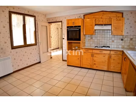 vente maison 4 pièces 112 m² à hauts de bienne (39400)  290 000 €