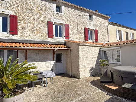 vente maison 8 pièces  159.76m²  vix