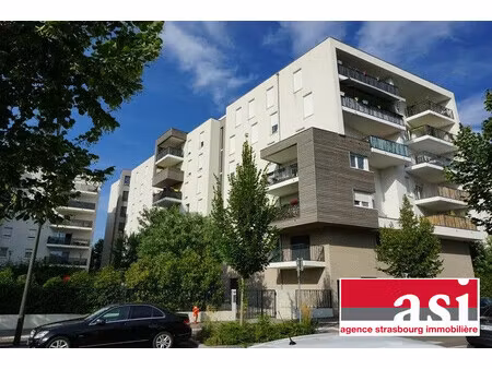 4/5 pieces avec parking