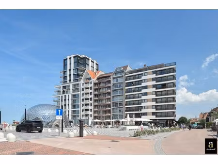 uitstekende garagebox onder het albertplein in het zoute