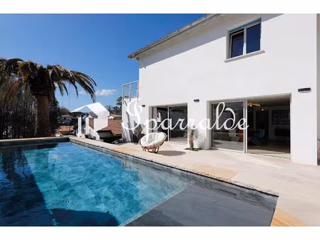 élégante propriété f6  entièrement rénovée en 2026  avec pis