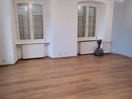appartement t3 lumineux au centre de ferrette