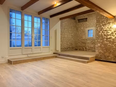 vente maison 4 pièces 150 m² sainte-gemme (17250)