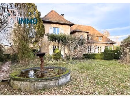 marckolsheim : élégante villa de charme avec piscine dans un écrin de verdure !