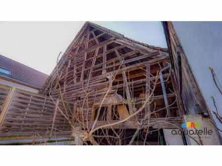 a vendre en exclusivité belle grange dans l'hyper centre ville