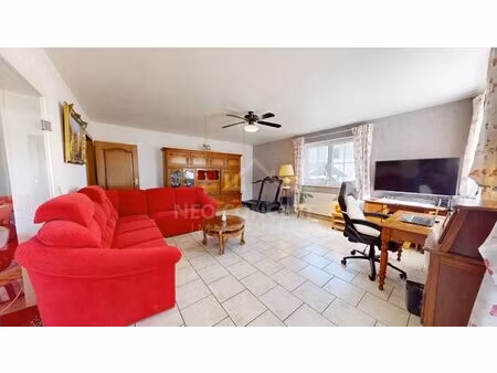 belle et lumineuse maison 5 pièces de 141m² habitables sur 7.ares 74