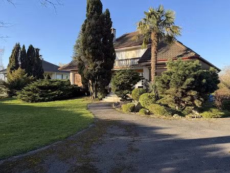 vente maison 8 pièces 192 m² à beaufort (39190)  364 000 €