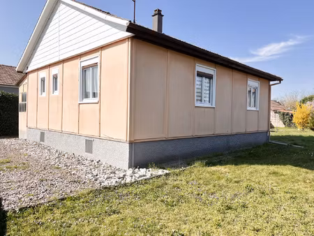 charmante maison de 60 m2 avec sous-sol complet et terrain d