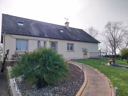 vente villa 8 pièces 150.93 m² à etrelles (35370)  325 500 €