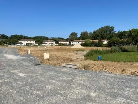 terrain à bâtir à sadirac (33670)