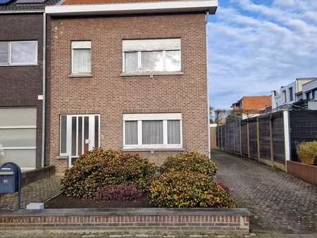 huis te koop in wijnegem met 3 slaapkamers
