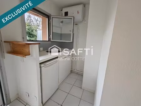 studio en rez-de-chaussée avec terrasse et parking