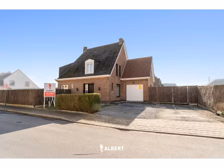 huis te koop in izegem met 4 slaapkamers