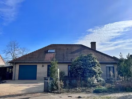 huis te koop in lievegem met 3 slaapkamers