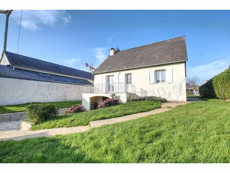 maison chevaigne 6 pièce(s) 111 m2