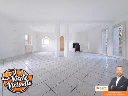 maison familiale avec vue dégagée.