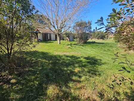 terrain constructible de 1072m²