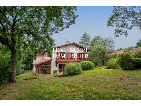 maison aux grands volumes